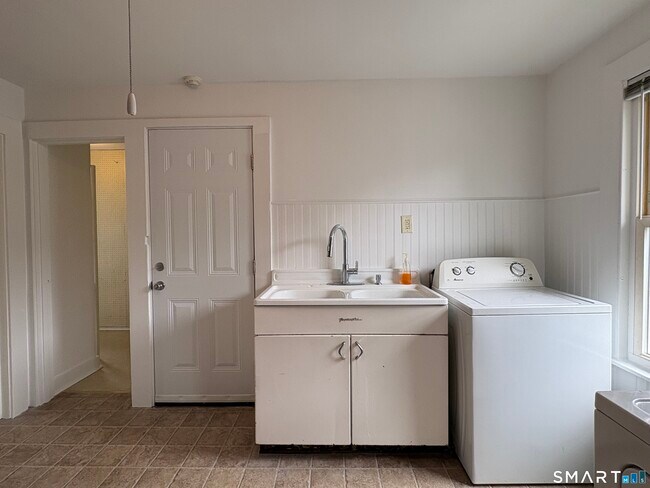 48 Gridley St Unit 3