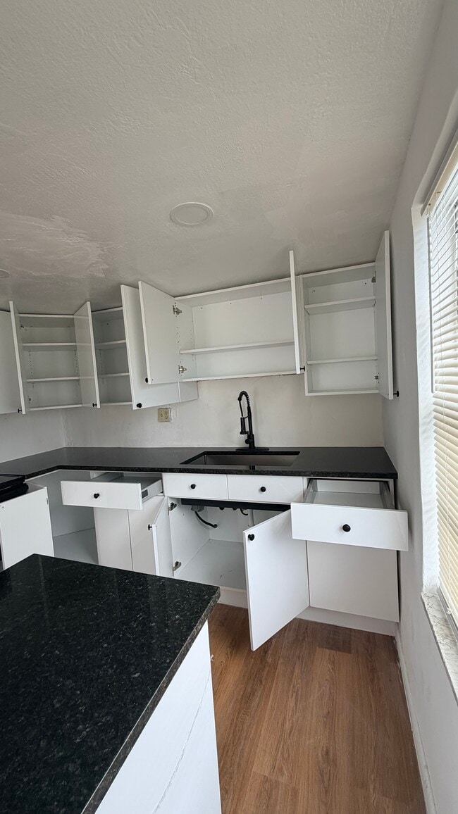 Photo - 414 Phippen Waiters Rd Unidad #1