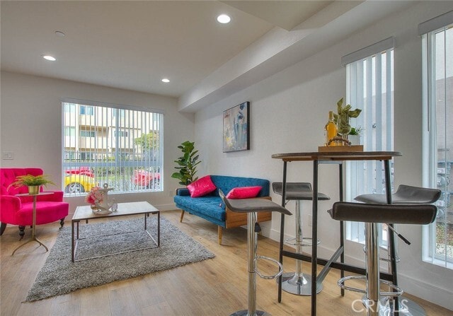 Photo - 11732 Hamlin St