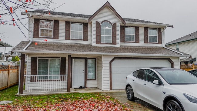 Building Photo - 34660-34666 6 Ave