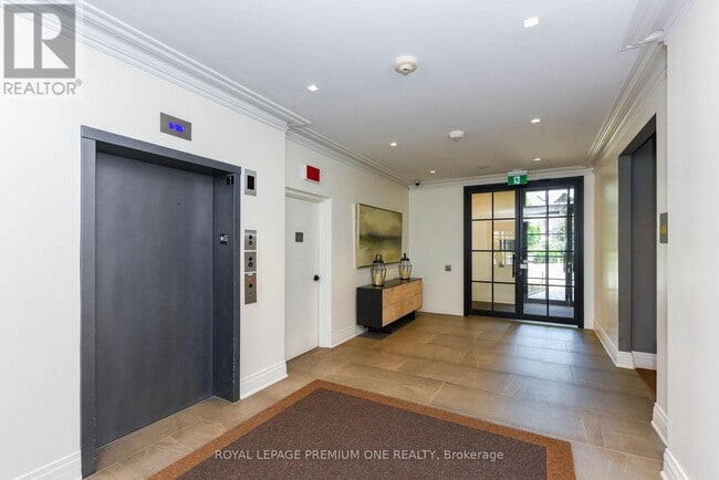 Photo - 571 Prince Edward Dr N Unit 309