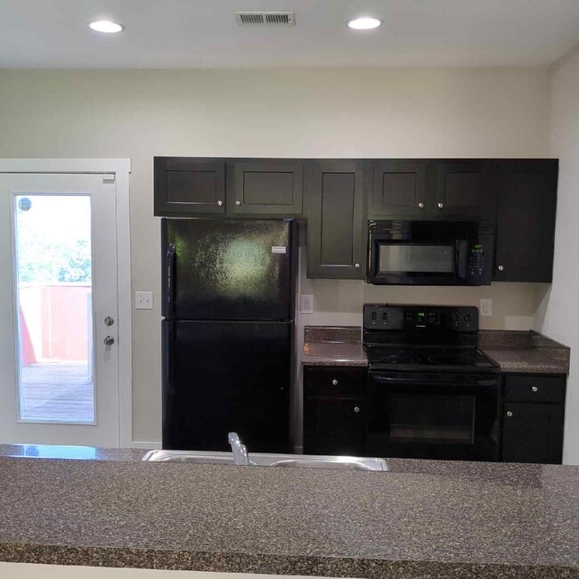 Photo - 3540 Steffisburg Dr