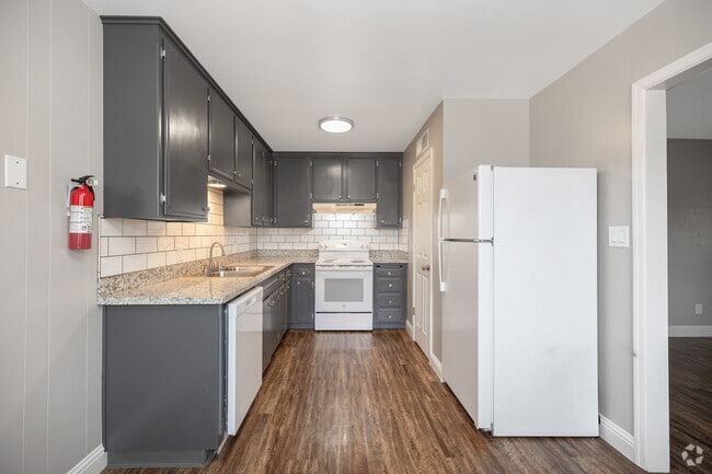 3X2 3BD, 2BA - 1200SF Kitchen