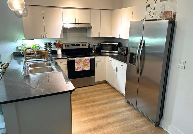 Photo - 2515 SW 35th Pl Unit 114
