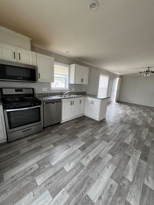 Photo - 98 Arbor St