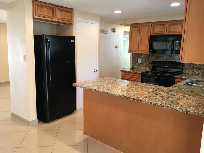 Photo - 1050 Clairborne St