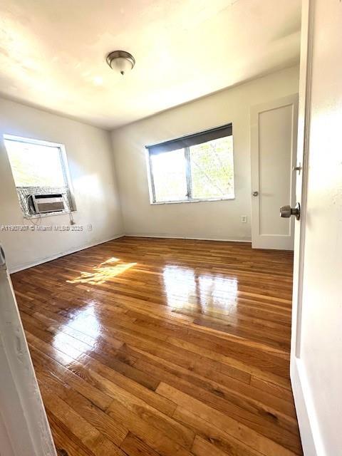 Photo - 821 W 39th St Unidad 1