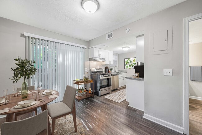 Regency Park Apartments