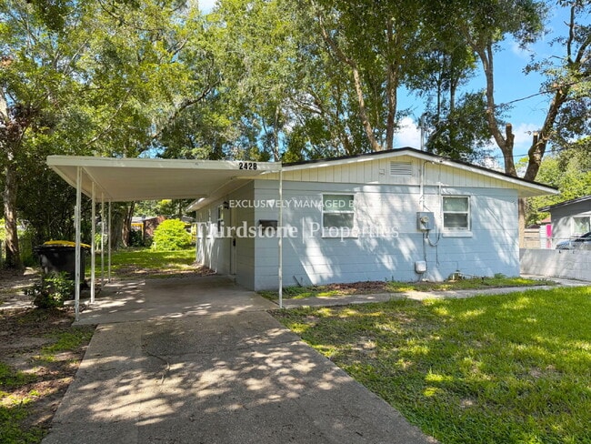 Building Photo - 2428 Miss Muffet Ln W Rental
