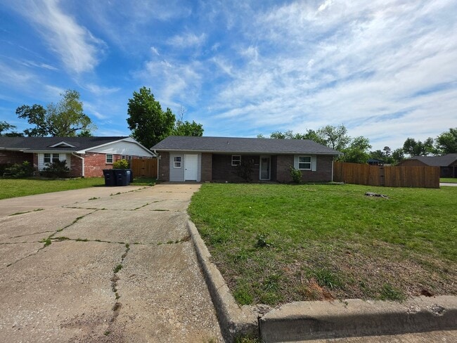 Building Photo - Cute 4 bedroom home in Shawnee