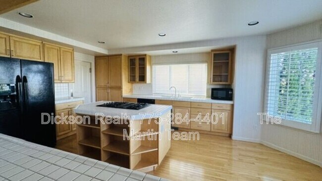 Photo - 6186 Squires Ln