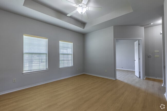 2BR, 1BA - 900SF - Living Room