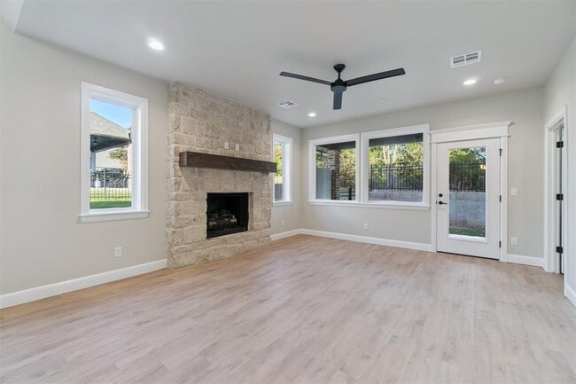 Photo - 4212 Abbey Pk Dr