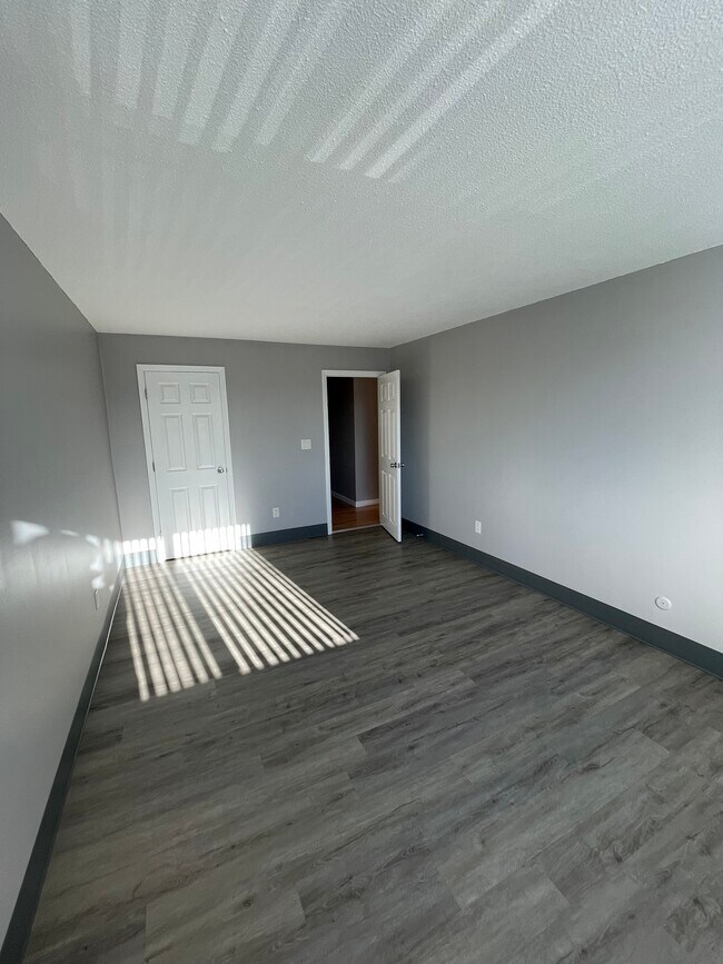 Photo - 124 Mammoth Rd Unidad #24