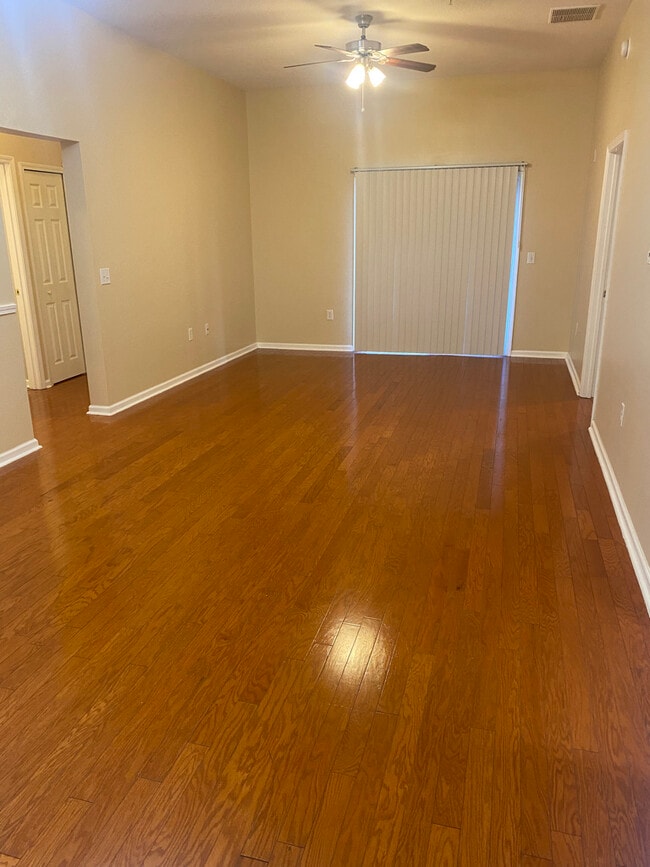 Building Photo - 6111 Maggies Cir Unit 101