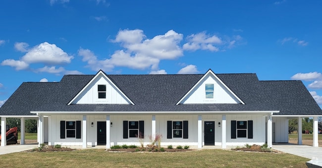Building Photo - 11642 Old Fannett Rd Rental