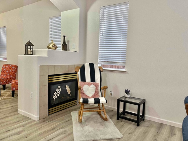 Photo - 7993 Bothwell Dr