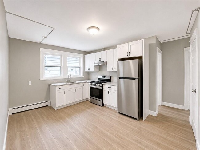 Building Photo - 1003 Atwells Ave