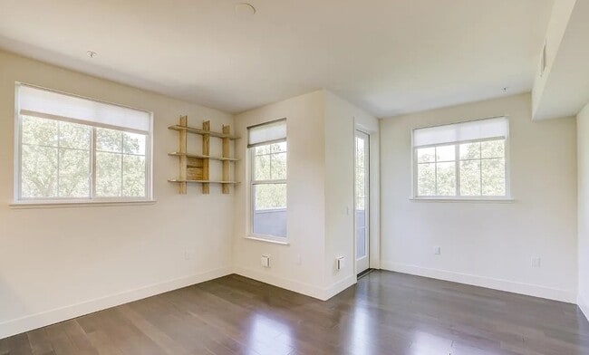 Living Room - 1000 Dewing Ave Unit 409