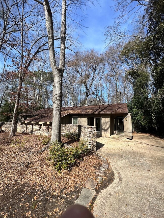 Photo - Hampton 1351-1353 Unit 1351