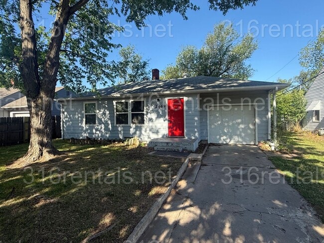 Photo - $1400 - 3 bedroom / 1 bathroom - Single Family Home
