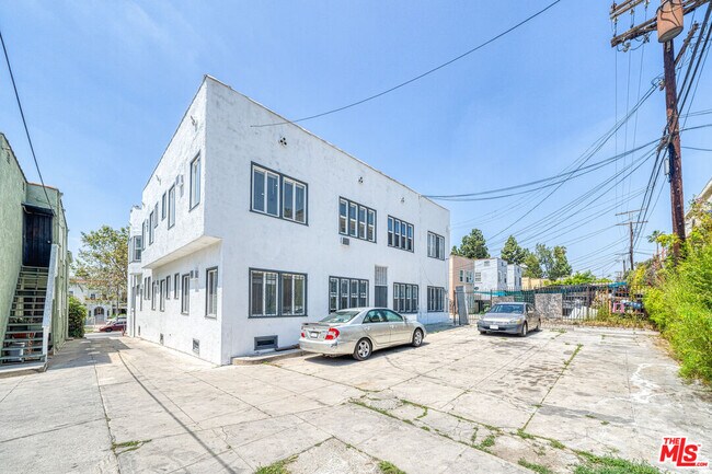 Photo - 132 S Kenmore Ave Unit 4