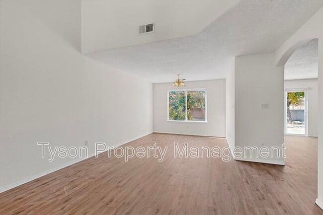 Photo - 6605 Ventana Hills Rd NW