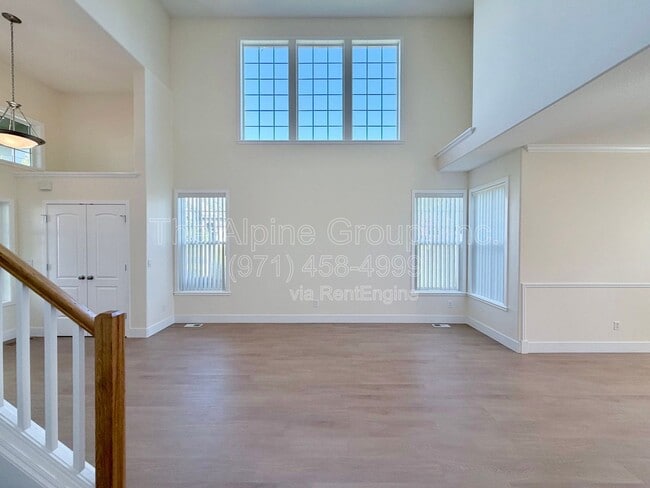 Photo - 351 NW Kotrik Pl