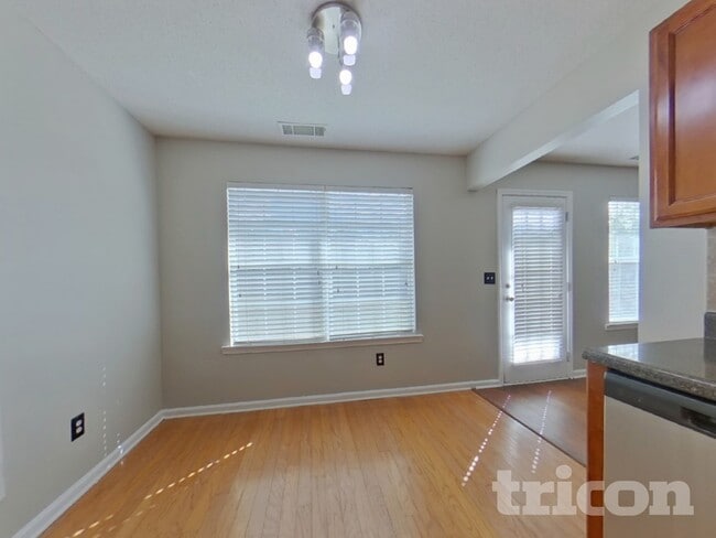 Photo - 6985 Borowood Ln