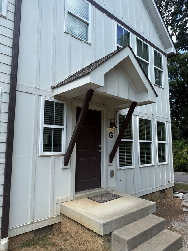 FOR RENT - Beautiful Modern Townhouse in Madison