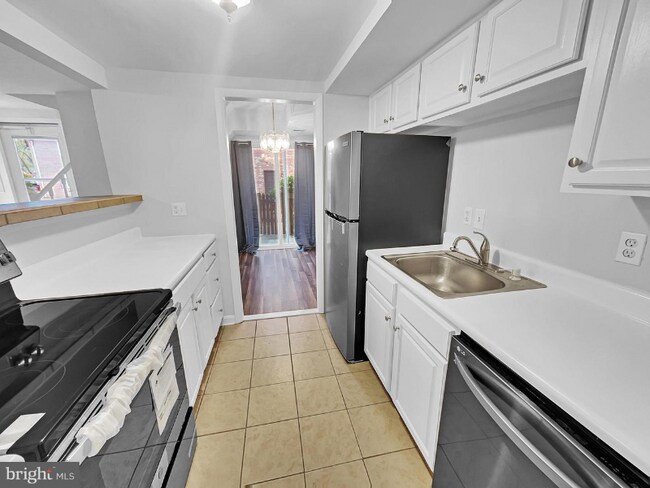 Photo - 9300 Hagel Cir