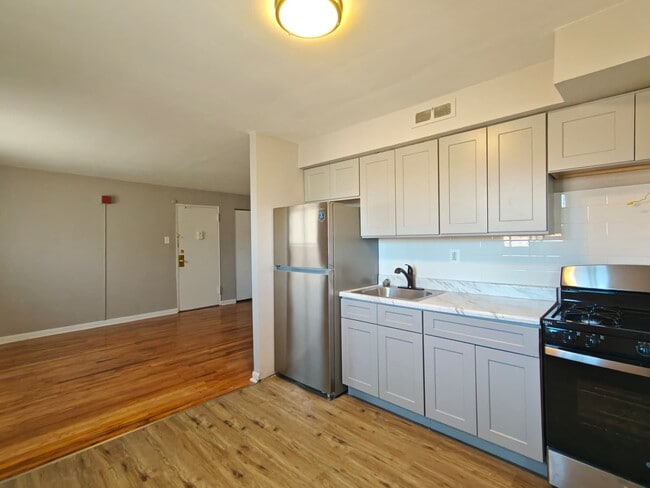 Photo - 7108 Oxford Ave Unit 57