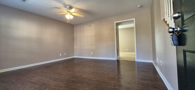 Photo - Updated 2br/1.5ba condo in North Knoxville
