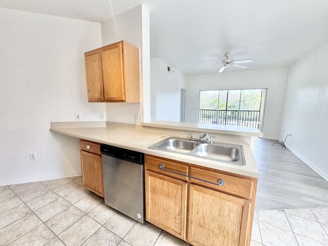 Photo - ** FAIRWAY PRESERVE ** 2 BED / 2 BATH CONDO - PET OK! - NORTH NAPLES - ANNUAL RENTAL