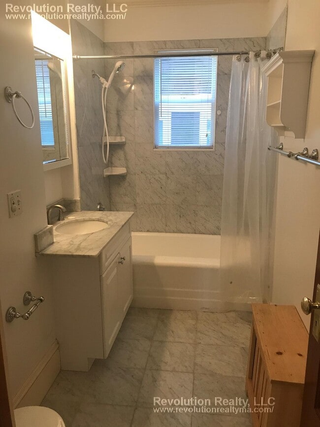 11 Granville Rd Unit 1