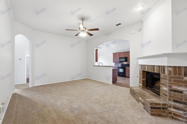 Photo - 1904 Louis Miller Dr