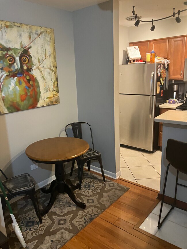 Photo - 510 W Fullerton Pky Unit 208