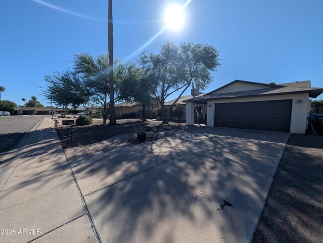 Photo - 4909 E Presidio Rd