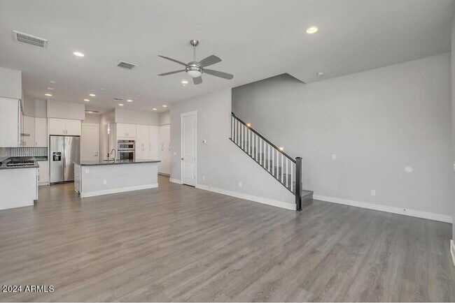 Photo - 1139 N Harold St