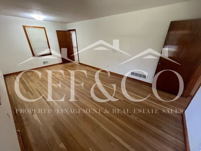 Photo - 412 Pierpont Ave Ext