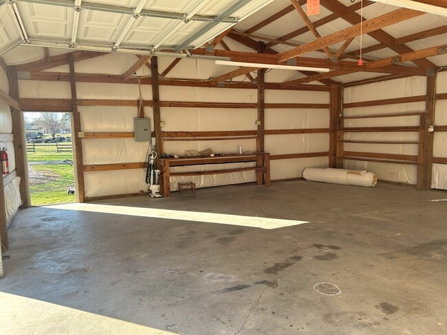 Photo - 421 Happy Valley Rd