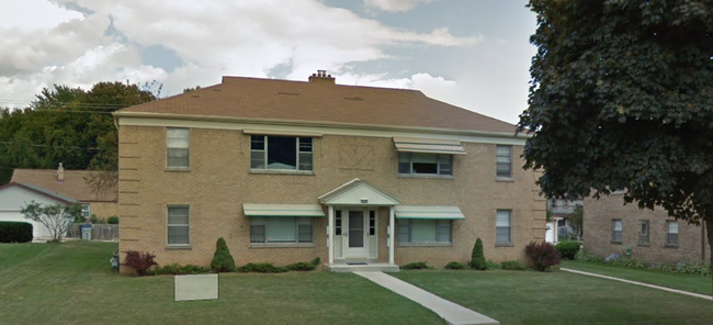 Photo - 2764 N 92nd St Unit Apt #3 92nd