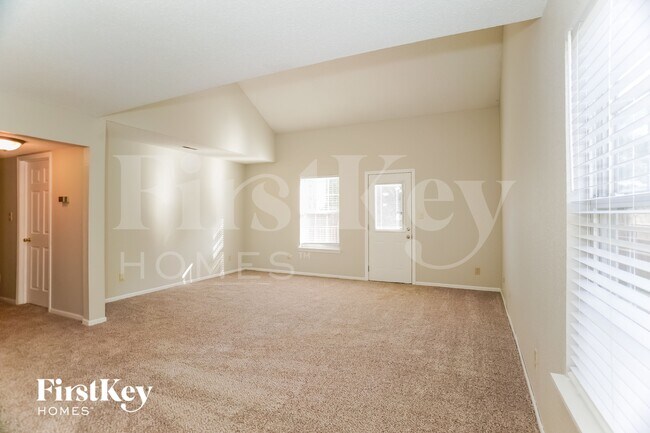 Photo - 1435 Blue Brook Way