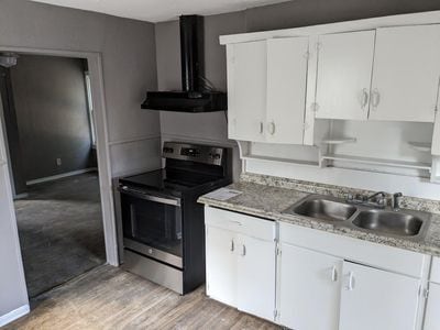 Building Photo - 2812 Rosen Ave Unit B Rental