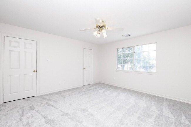Photo - 11102 Brook Mill Ct