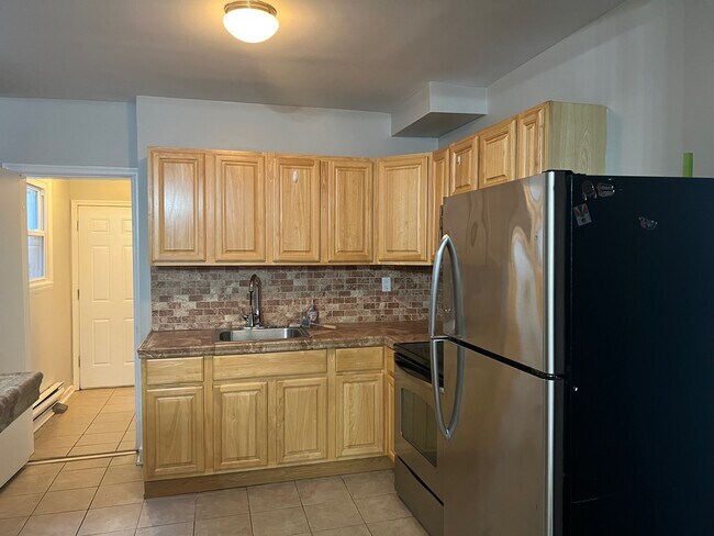 Photo - 2207 Bainbridge St