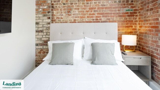 Photo - 425 20th St S Unit 217.579045