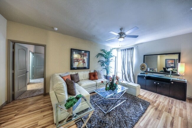 Photo - 1 Month FREE + Waived Fees + $200 Gift Card! Unit DAK1