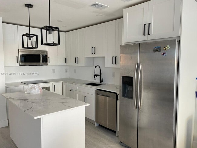 Photo - 17561 SW 140th Ct