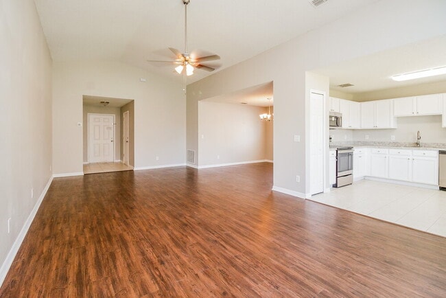 Photo - 2100 Mallard Creek Cir